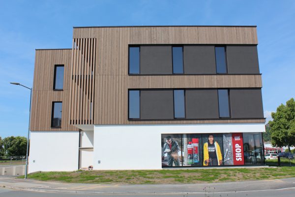 Holzfassade in Weisstanne - Wechselfalz beschichtet mit Danske Outback 03